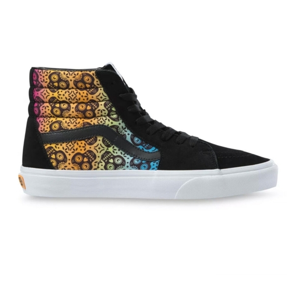 Street Chic VANS Sk8-Hi Shoes - Picture 4 of 9